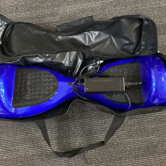 MEGAWHEELS HOVER BOARD - Picture 2 of 9